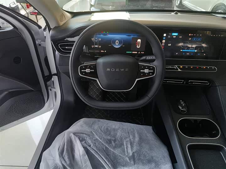 Фото 11 - Roewe D7