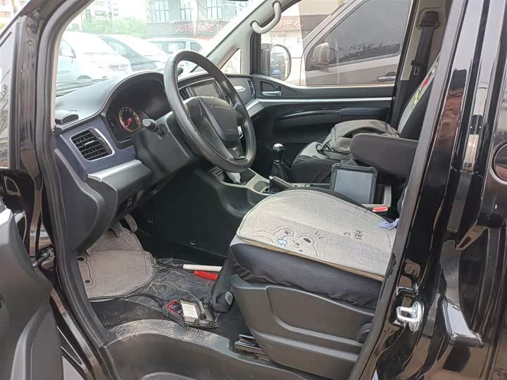 Фото 15 - Dongfeng Forthing Lingzhi M5