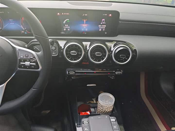 Фото 16 - Mercedes-Benz A-Class