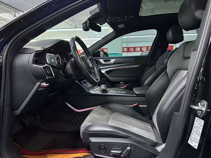 Фото 5 - Audi A6L