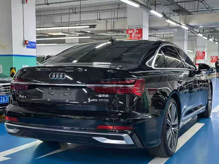 Фото 8 - Audi A6L