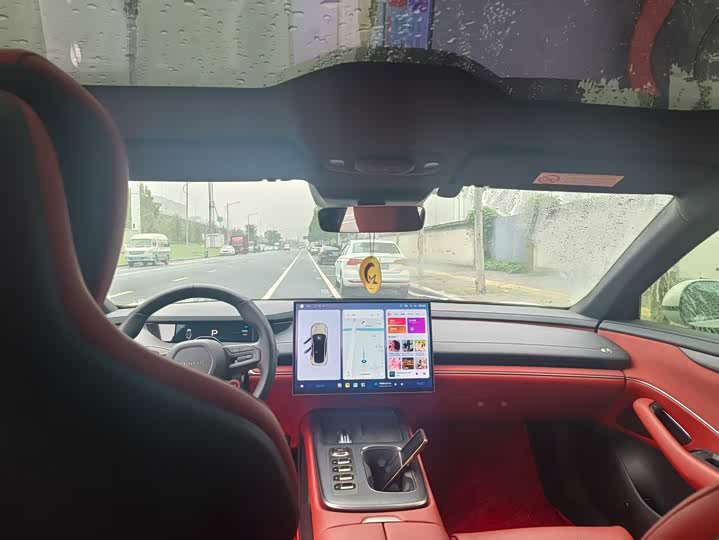 Фото 4 - Xiaomi SU7