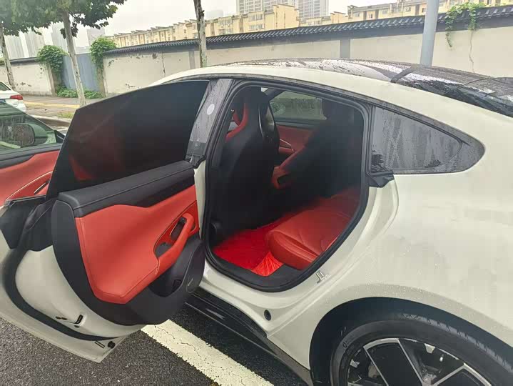 Фото 5 - Xiaomi SU7