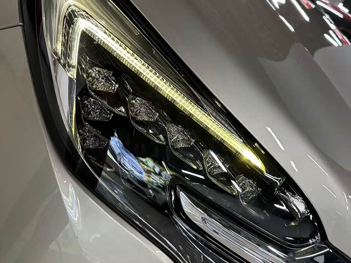 Фото 14 - Buick GL8 ES