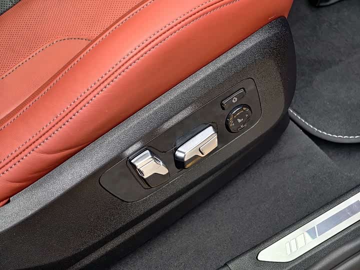 Фото 12 - BMW X6 M