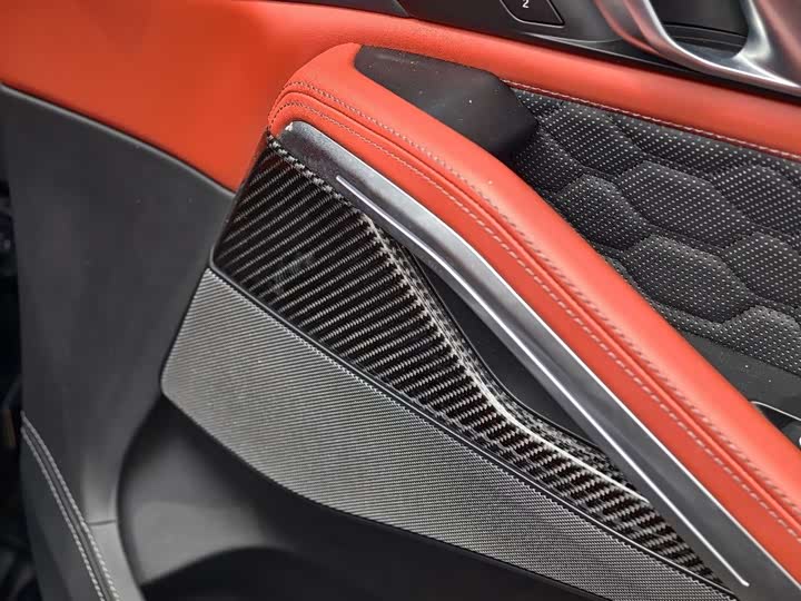 Фото 13 - BMW X6 M