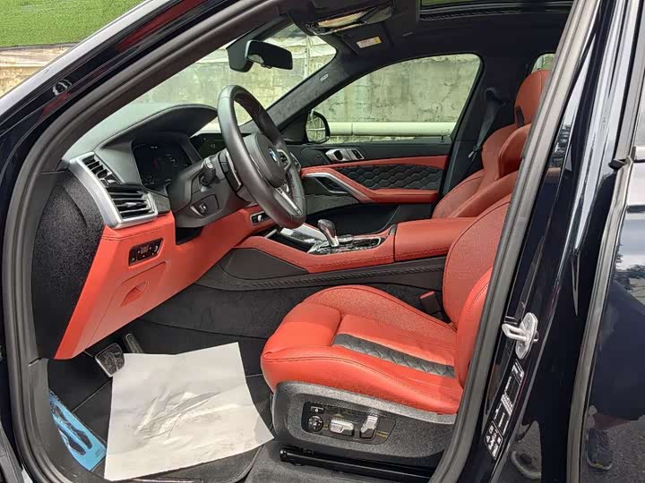 Фото 9 - BMW X6 M