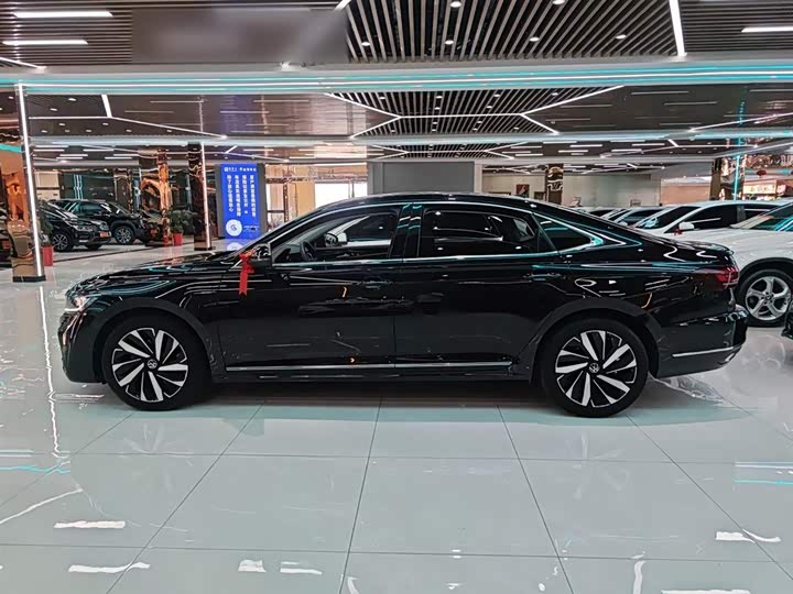 Фото 5 - Volkswagen Passat