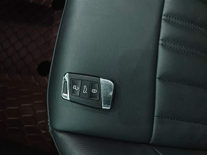 Фото 9 - Volkswagen Passat