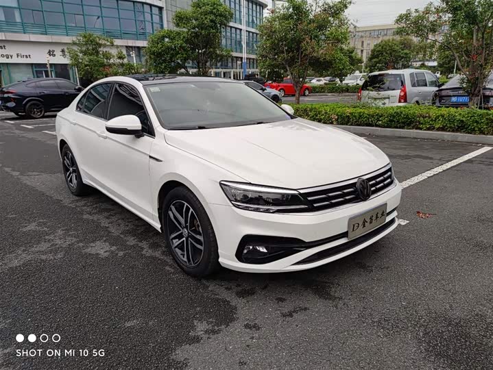 Фото 3 - Volkswagen Lamando L