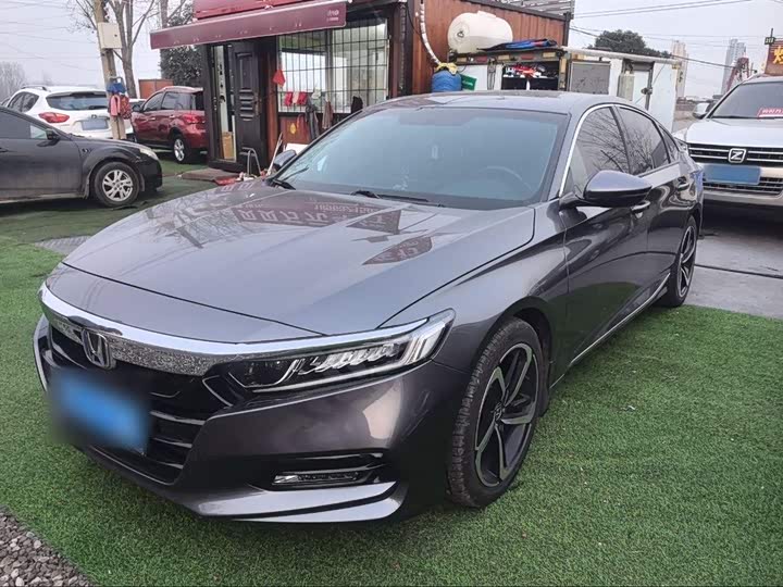 Фото 2 - Honda Accord