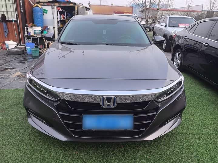 Фото 9 - Honda Accord