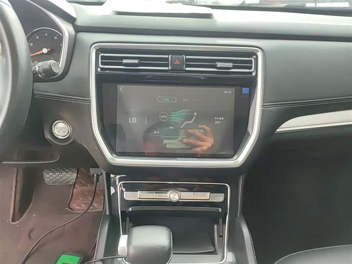 Фото 2 - Roewe RX8