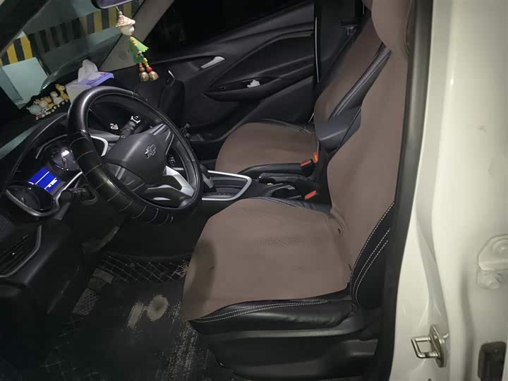 Фото 8 - Chevrolet Onix (Cavalier)