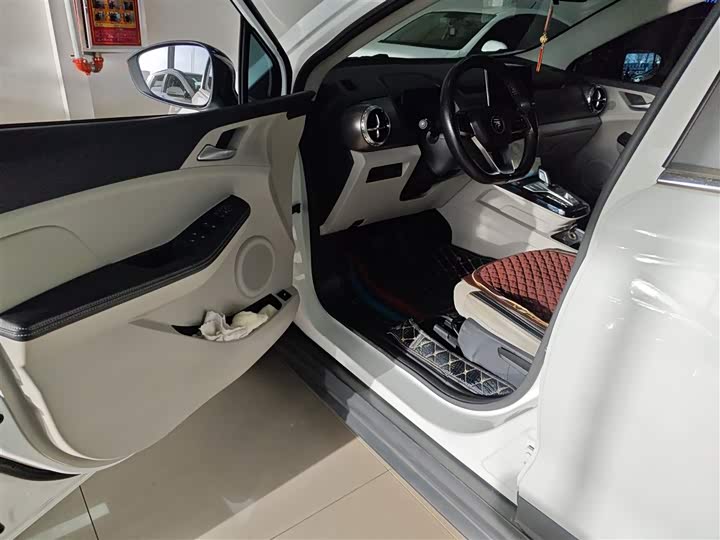 Фото 16 - BYD Yuan Pro