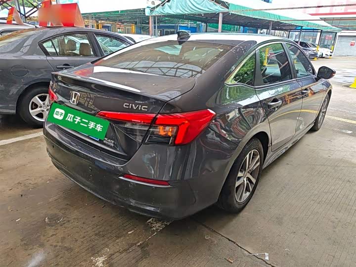 Фото 7 - Honda Civic