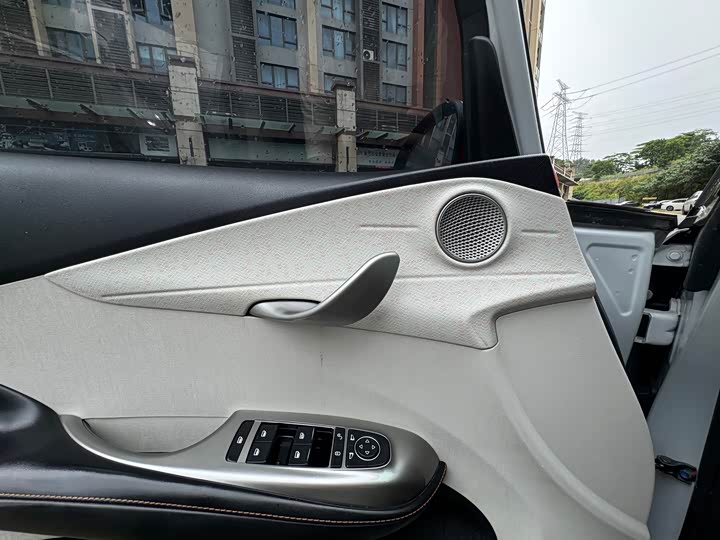 Фото 22 - BYD Dolphin