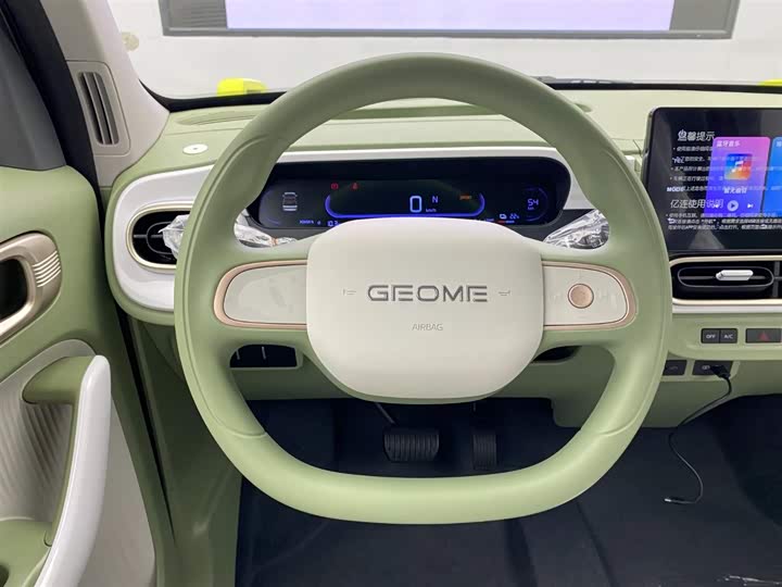 Фото 10 - Geely Galaxy Panda Mini