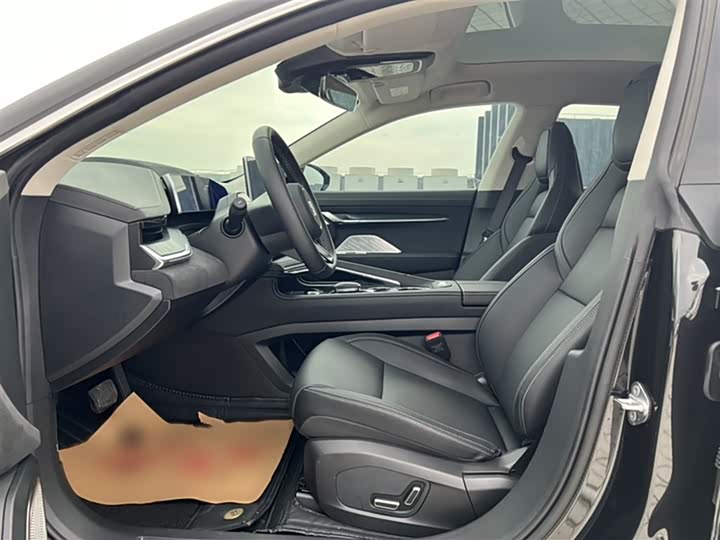 Фото 14 - Zeekr 001