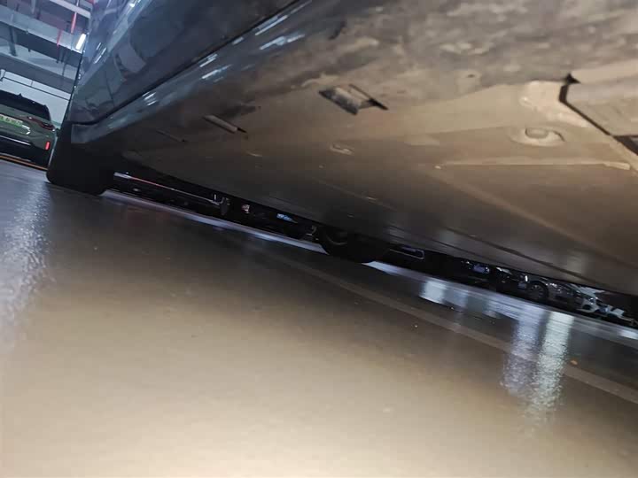 Фото 16 - Zeekr 001