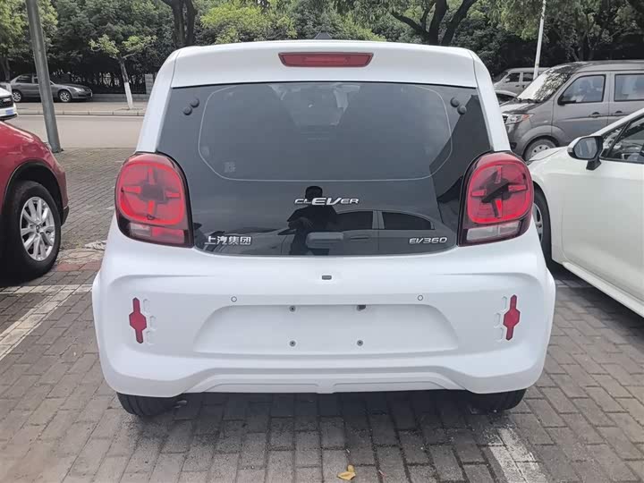 Фото 6 - Roewe Clever