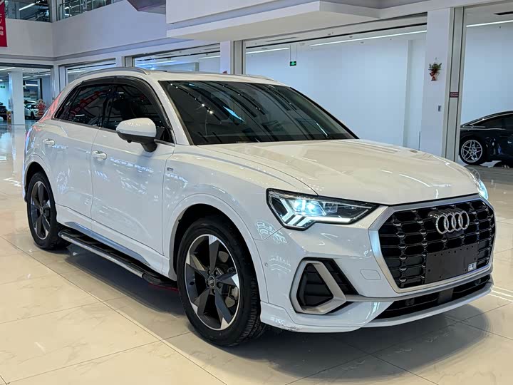 Фото 3 - Audi Q3