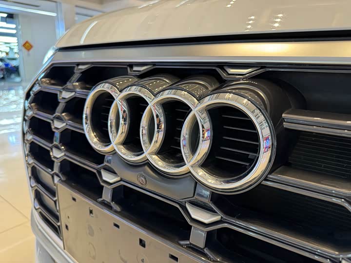 Фото 5 - Audi Q3