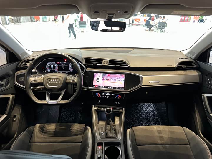 Фото 9 - Audi Q3