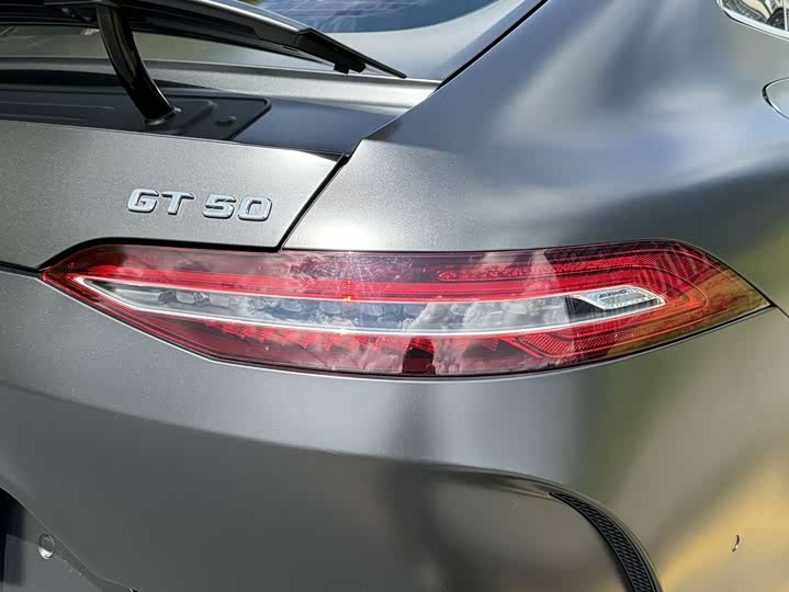 Фото 10 - Mercedes-Benz AMG GT