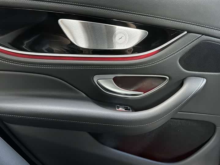 Фото 19 - Mercedes-Benz AMG GT