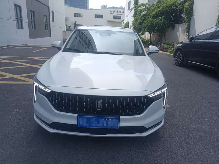 Фото 2 - Bestune B70