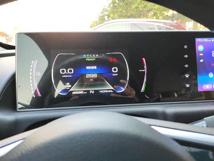 Фото 15 - Ora White Cat