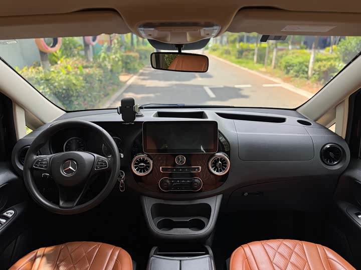 Фото 11 - Mercedes-Benz Vito