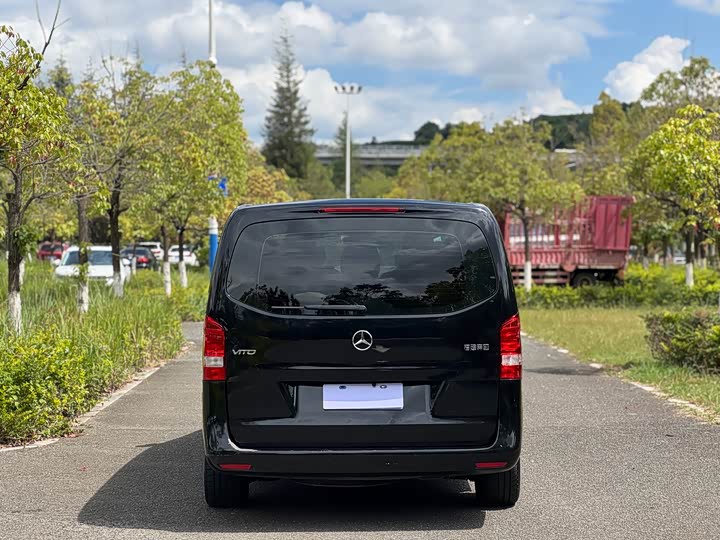 Фото 6 - Mercedes-Benz Vito