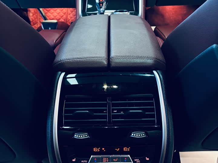 Фото 11 - BMW X6