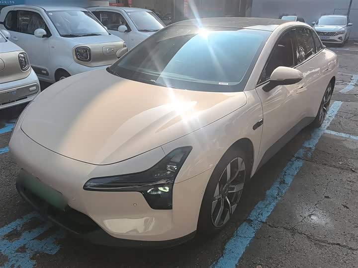 Фото 2 - XPeng Mona M03