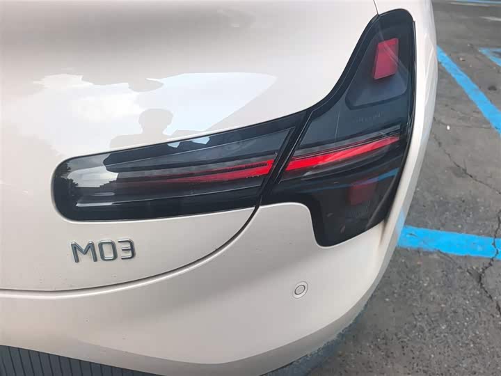 Фото 8 - XPeng Mona M03