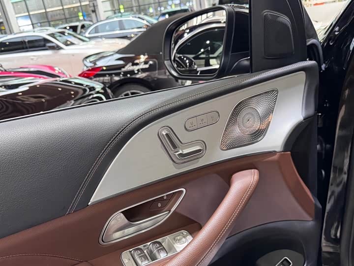 Фото 6 - Mercedes-Benz GLE-Class