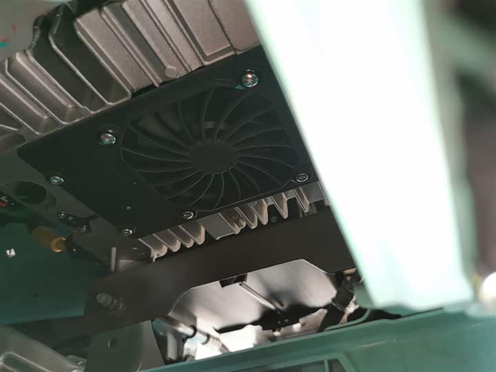 Фото 11 - Bestune Pony