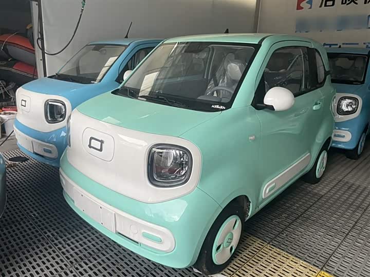 Фото 2 - Bestune Pony