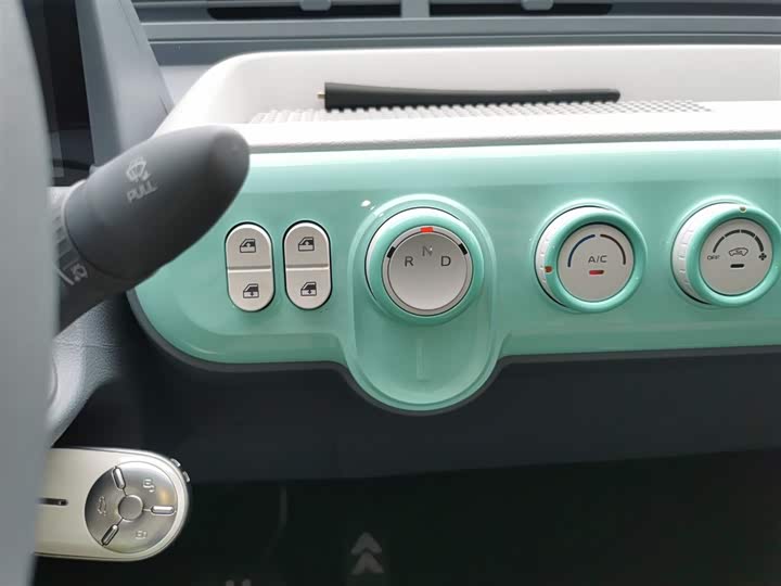 Фото 7 - Bestune Pony