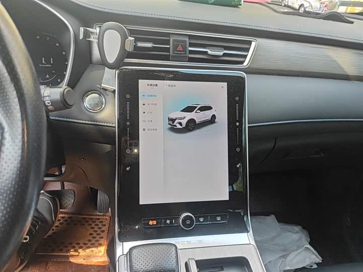 Фото 6 - Roewe RX5