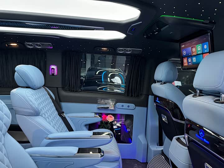 Фото 12 - Mercedes-Benz Vito