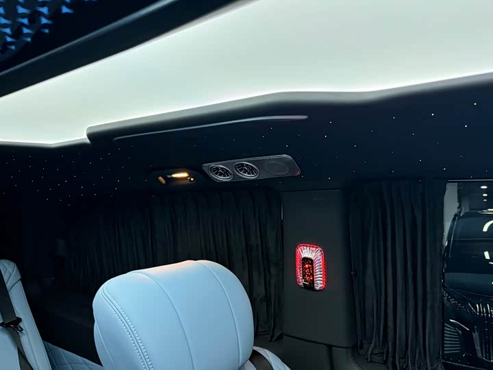 Фото 17 - Mercedes-Benz Vito