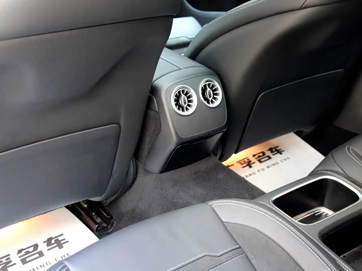 Фото 10 - Mercedes-Benz AMG GT