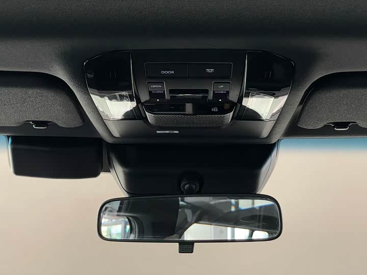 Фото 19 - Toyota Prado