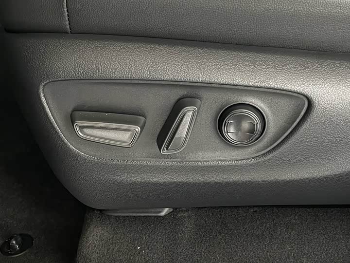 Фото 20 - Toyota Prado