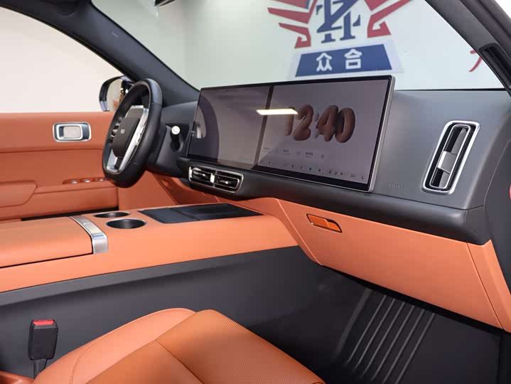 Фото 11 - LiXiang L7