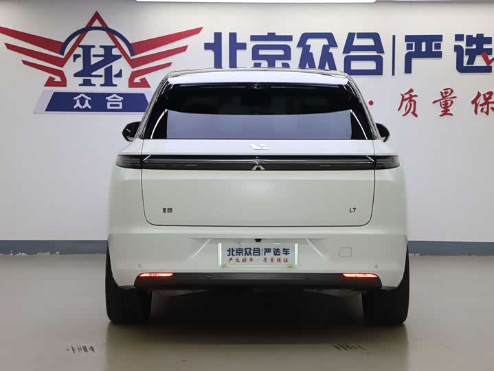 Фото 18 - LiXiang L7