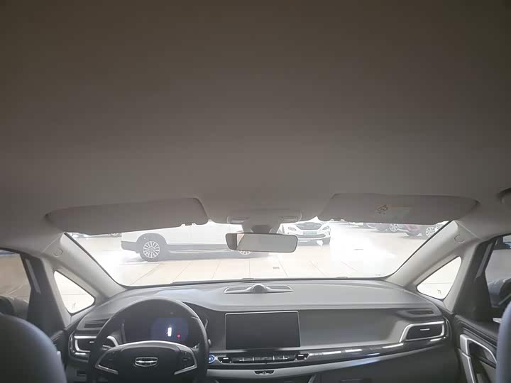 Фото 15 - Geely Jiaji Hybrid